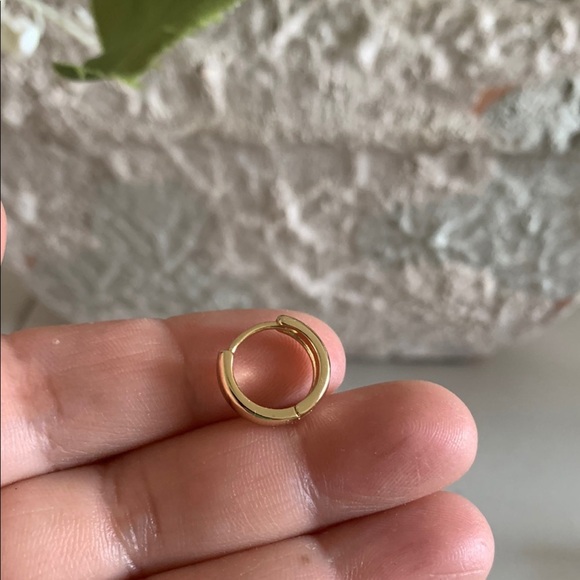 Gold Plated Hoop Earrings. - Picture 4 of 5